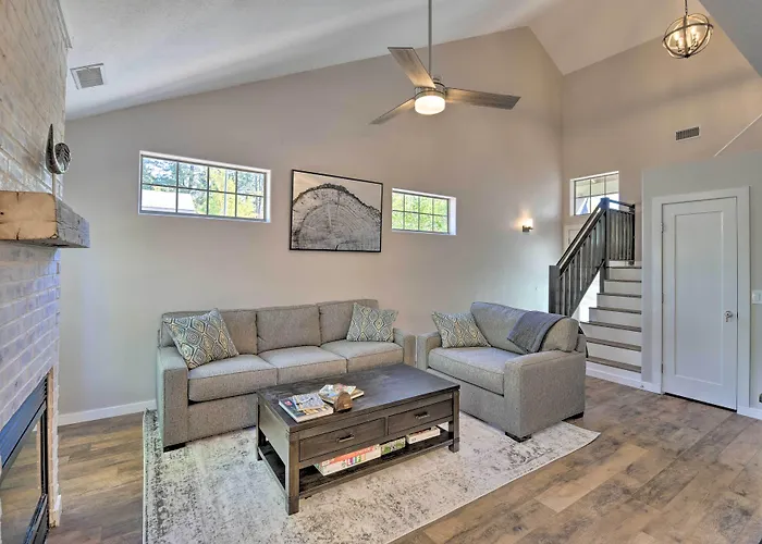 Modern W/ Bbq: Walk Downtown! Сasa de vacaciones Flagstaff