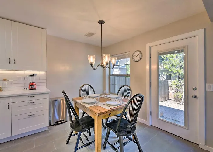 Modern W/ Bbq: Walk Downtown! Сasa de vacaciones Flagstaff